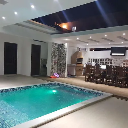 Mansao Frente A Praia - Locacao De Suites Privativas Ubatuba Exterior photo
