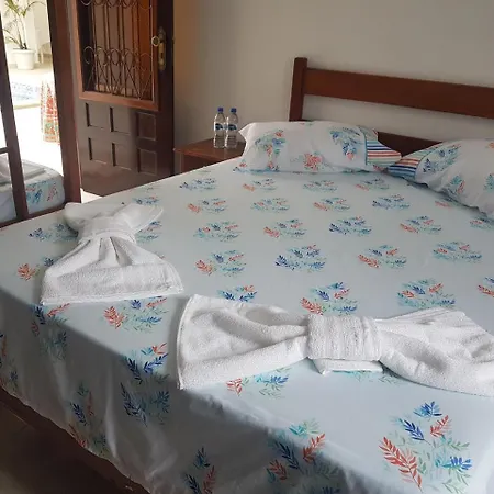 Mansao Frente A Praia - Locacao De Suites Privativas Ubatuba Exterior photo